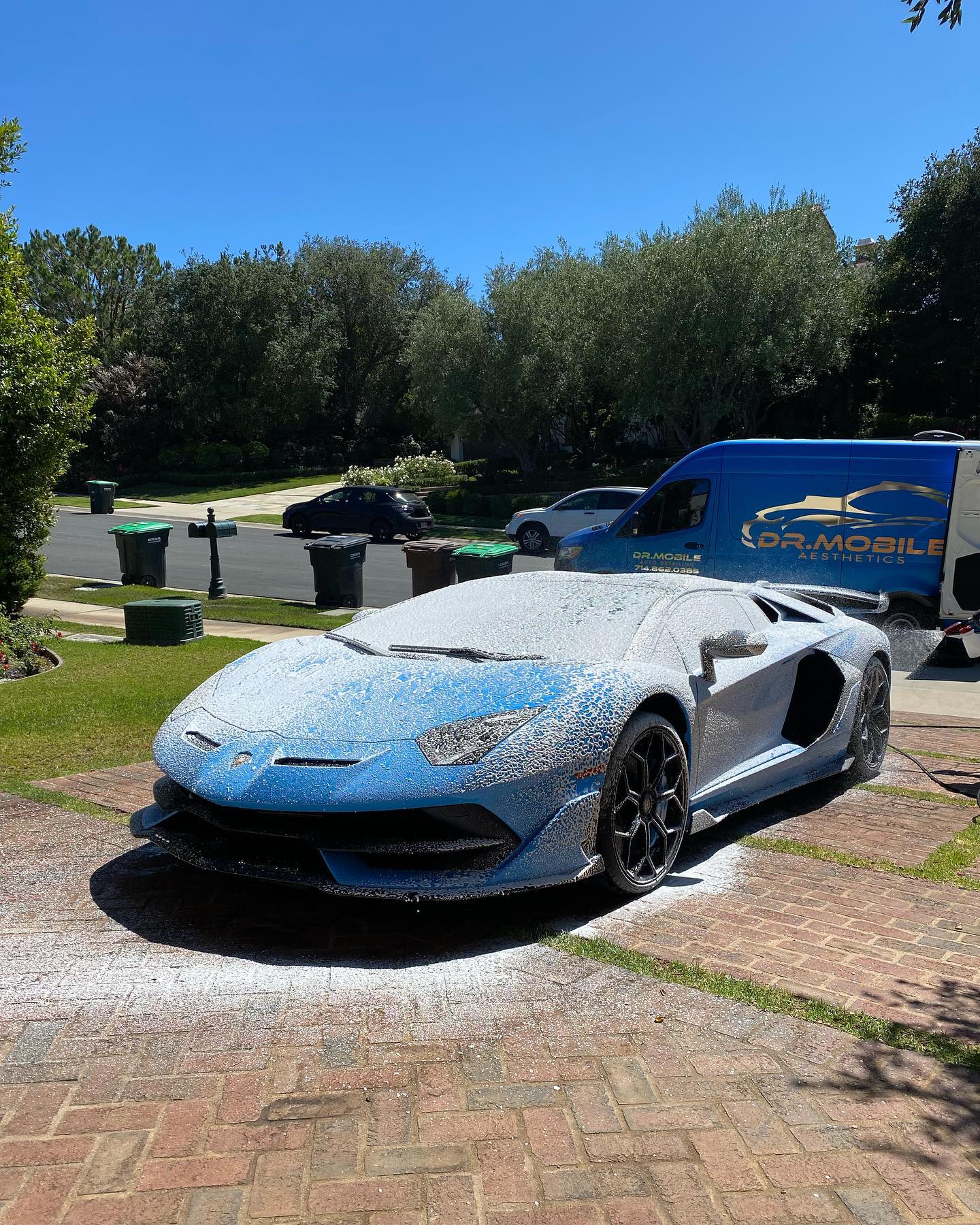 Dr. Mobile Aesthetics at work